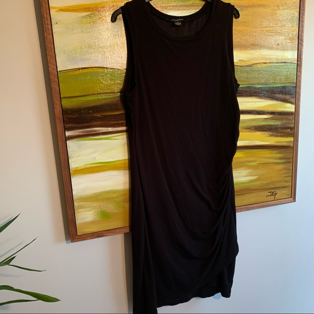 Black fitted ruched dress. LE CHATEAU